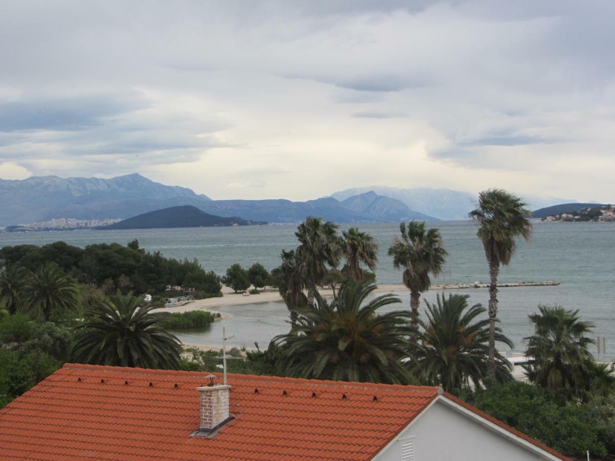 Apartments Nika Trogir Exterior foto