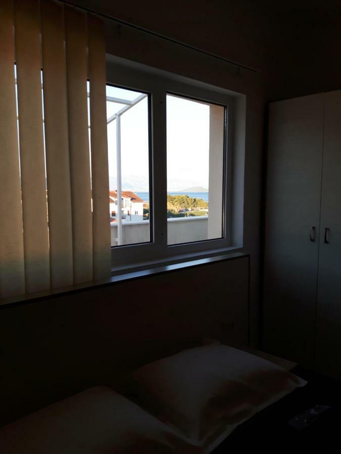 Apartments Nika Trogir Exterior foto